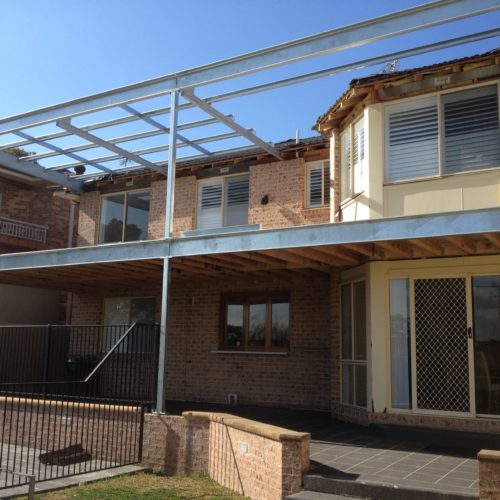 what are the benefits fo building a steel framed house