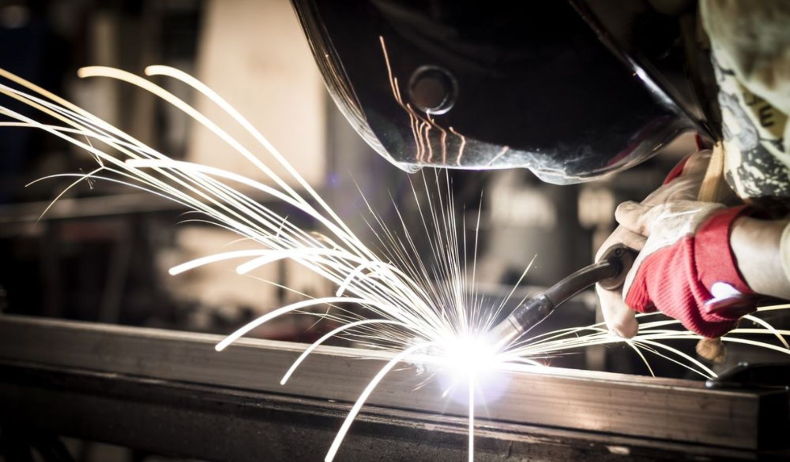 Gear Guide: Essential Tools for Steel Fabrication Pros