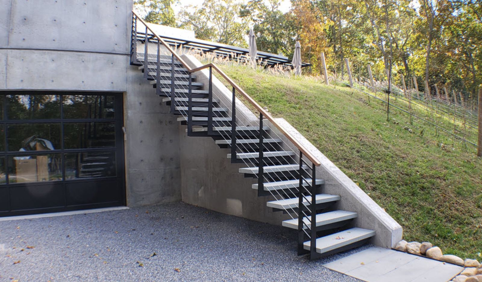 Steel vs. Concrete Stairs – Deciding the Superior Option
